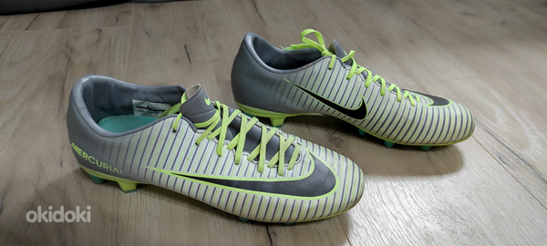Футбольные бутсы 40,5 Nike football boots