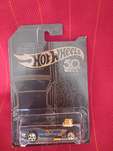 HOT WHEELS. Autod (2 foto / 5)