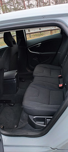 VOLVO V40 (10 foto / 15)
