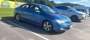 Honda Civic 2007 (2 foto / 8)