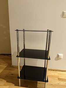 Klaasriiul Klaasist riiul (4 foto / 4)