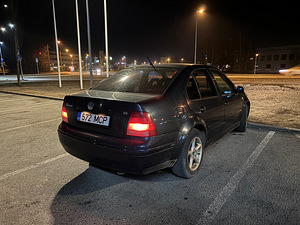 Volkswagen Bora 1.6 77kW (5 foto / 7)