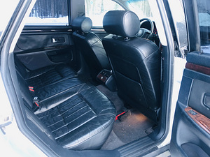 M/V: Audi A8 D2 3.7 169kw V8 Quattro (9 foto / 9)