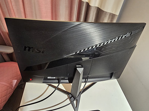 Монитор MSI optix MAG271C (3 фото из 5)