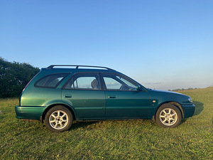 Toyota Corolla 1.6 VVT-i 16 valve 81kW (6 foto / 15)