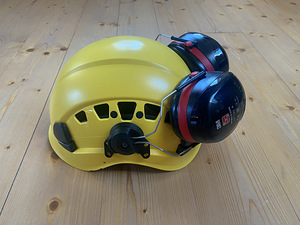 Petzl Vertex Vent kiiver + 3M Peltor Optime III kõrvaklapid. (1 foto / 6)