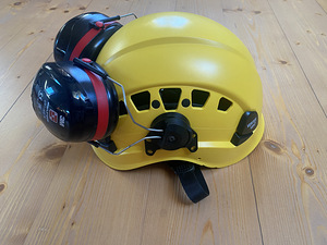 Petzl Vertex Vent kiiver + 3M Peltor Optime III kõrvaklapid. (2 foto / 6)