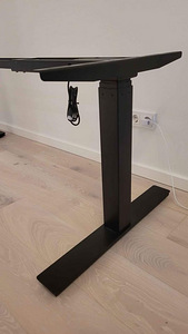 Elektriliselt reguleeritavad lauajalad Seisuk PRO (2 foto / 3)