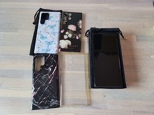 Samsung Galaxy S22 Ultra 256GB must (4 foto / 5)