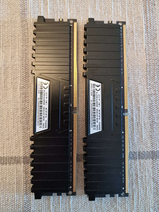 Corsair Vengence 32gb (2x16gb) 3000mhz (1 foto / 2)
