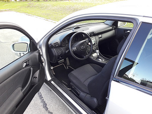 Mercedes-Benz C 180 Sportcoupe (6 foto / 15)