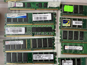 RAM DDR 256MB-1Gb (2 foto / 3)