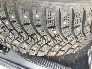 Диски RS 5x120 et35 с зимней Michelin 205/55 R16 2011 BMW (3 фото из 3)
