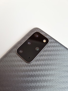 Samsung Galaxy S20+ (4 foto / 7)