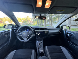 Toyota Auris 1.8 73kw 2016 (7 foto / 8)