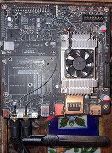 Комплект разработчика nvidia Jetson TX2 (3 фото из 4)