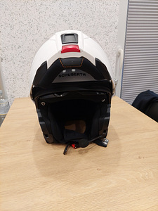 Schuberth C5 (2 фото из 7)