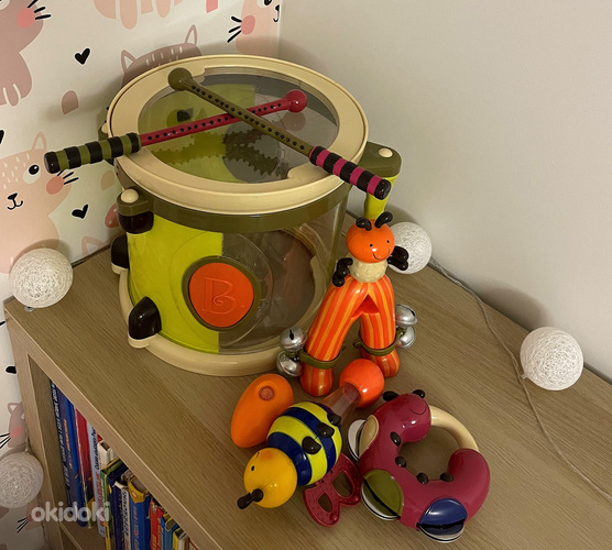 B. Игрушки Барабанная игрушка для детей с аксессуарами (фото #1)