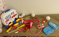 Arstikomplekt kohvris lastele mänguasi