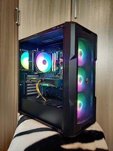 Ryzen 5 3600X / RTX 3060 Ti / RAM 32GB / SSD 1TB (3 foto / 4)