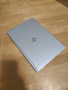 HP EliteBook x360 1030 G2 (2 foto / 7)