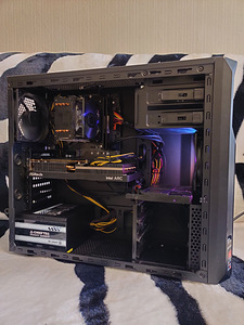 Ryzen 5 / ARC A750 / 16GB RAM / SSD 480GB (2 foto / 3)