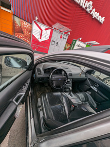 Volvo XC90 (6 фото из 6)