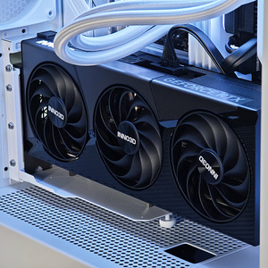 PRO GAMING PC " FLOW " || Ryzen 7 9800X3D + RTX 5090 32GB (3 foto / 10)
