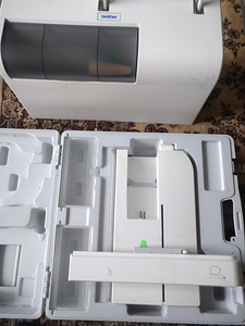 Tikkimismasin Brother innov-is 4000D (Disney edition) (6 foto / 9)
