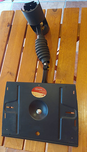 Liigendiga monitori alus (1 foto / 3)
