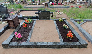 Monumendid, aiad, piirdeaedade puhastamine, kivid, liiv, por (2 foto / 10)