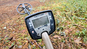 Металлоискатель Minelab Safari (1 фото из 4)