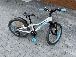 Детский велосипед Trek Precaliber 20" (3 фото из 4)