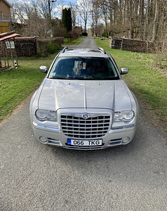 Chrysler 300c 3.0d vahetus (2 foto / 6)