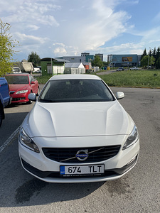 VOLVO V60 T3 2.0 112KW 110000 km 2015 (8 foto / 13)