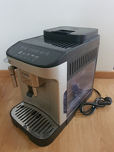 Espressomasin DeLonghi Magnifica EVO (2 foto / 2)