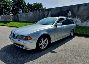 2001 BMW E39 530D 3.0D 142 KW + MANUAAL (3 foto / 10)