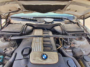 2001 BMW E39 530D 3.0D 142 KW + MANUAAL (9 foto / 10)