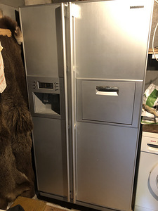 Külmkapp Samsung RS21KLAL side-by-side (1 foto / 5)
