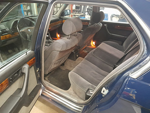 BMW 730i (11 foto / 11)