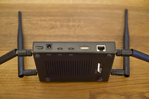 Hak5 WiFi Pineapple Tetra (legal Wi-Fi hacking/pentest tool) (1 foto / 2)
