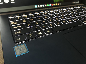 Asus Zenbook 256GB SSD (4 foto / 5)