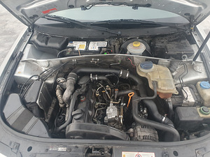 Audi a4 b5 1.9 tdi (2 foto / 9)