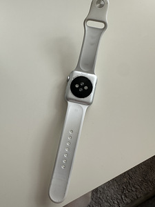 Apple Watch 3 42mm (2 фото из 5)