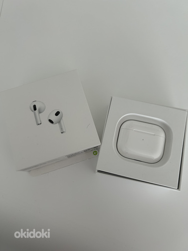 Apple AirPods 3 with MagSafe Charging Case (фото #3)