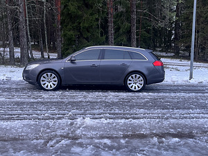 Opel Insignia 2,0D 96Kw Sport Tourer (1 foto / 9)
