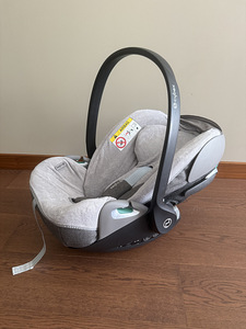 Продается автолюлька Cybex Cloud Z2 с тканью Plus (3 фото из 8)