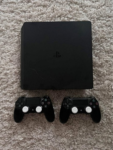 Playstation 4 SLIM + 2 геймпада PS4 SLIM (1 фото из 3)