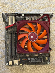 ASRock DeskMini X300, AMD Ryzen 5 PRO 5650GE, 16GB DDR4, 256 (9 foto / 9)