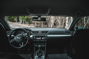 Škoda Superb Ambition 1.4 110Kw (8 foto / 10)